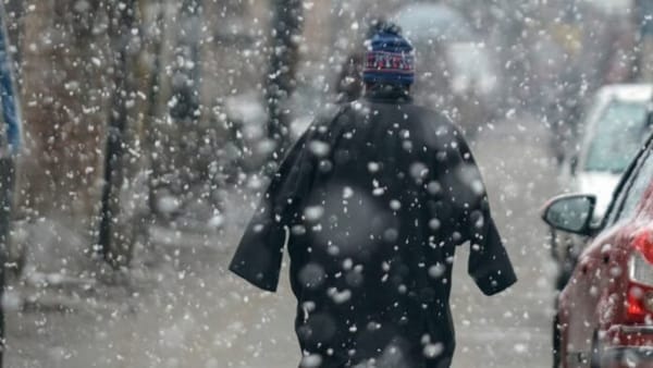 Weatherman predicts light snowfall in higher reaches tonight